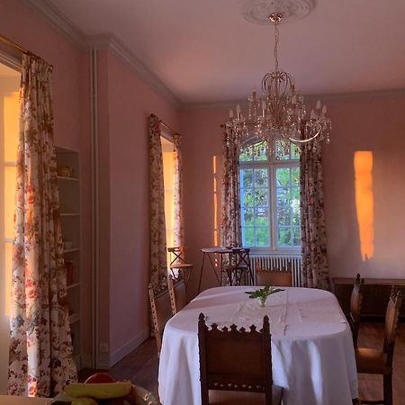 Le Manoir Des Rochers Bouere Dış mekan fotoğraf